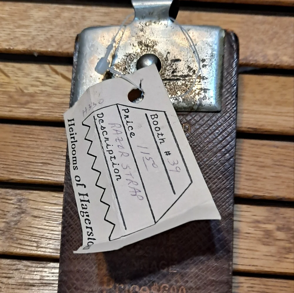 Vintage Razor Strap - Picture 3 of 5